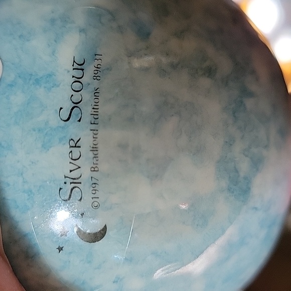 2 ~ The Bradford Editions 1997 WOLF Ornaments Black Knight Silver Scout VINTAGE - Picture 4 of 12